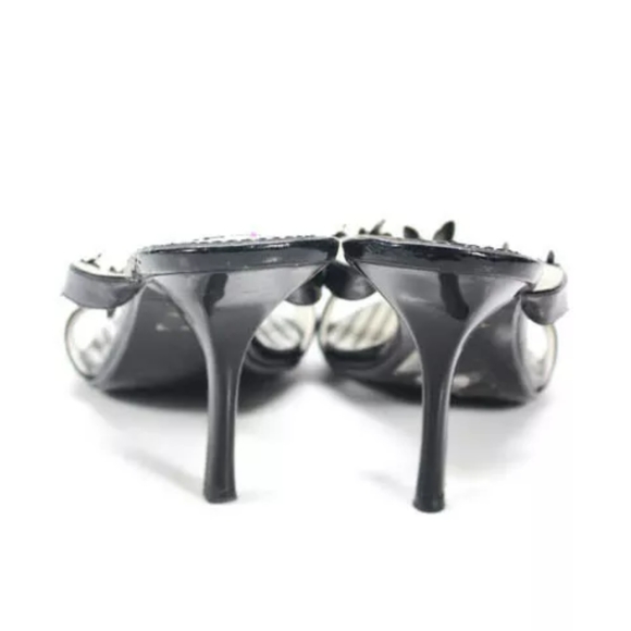 STEVE MADDEN BLACK WHITE PATENT FLOWER SANDALS 7.5 - Picture 3 of 5